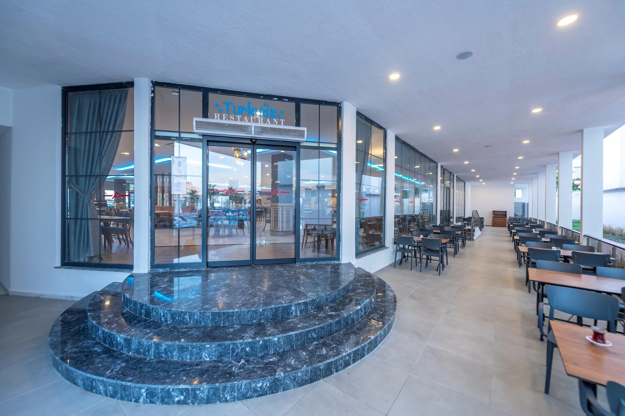 Royal Towers Lara Hotel Antalya Ngoại thất bức ảnh