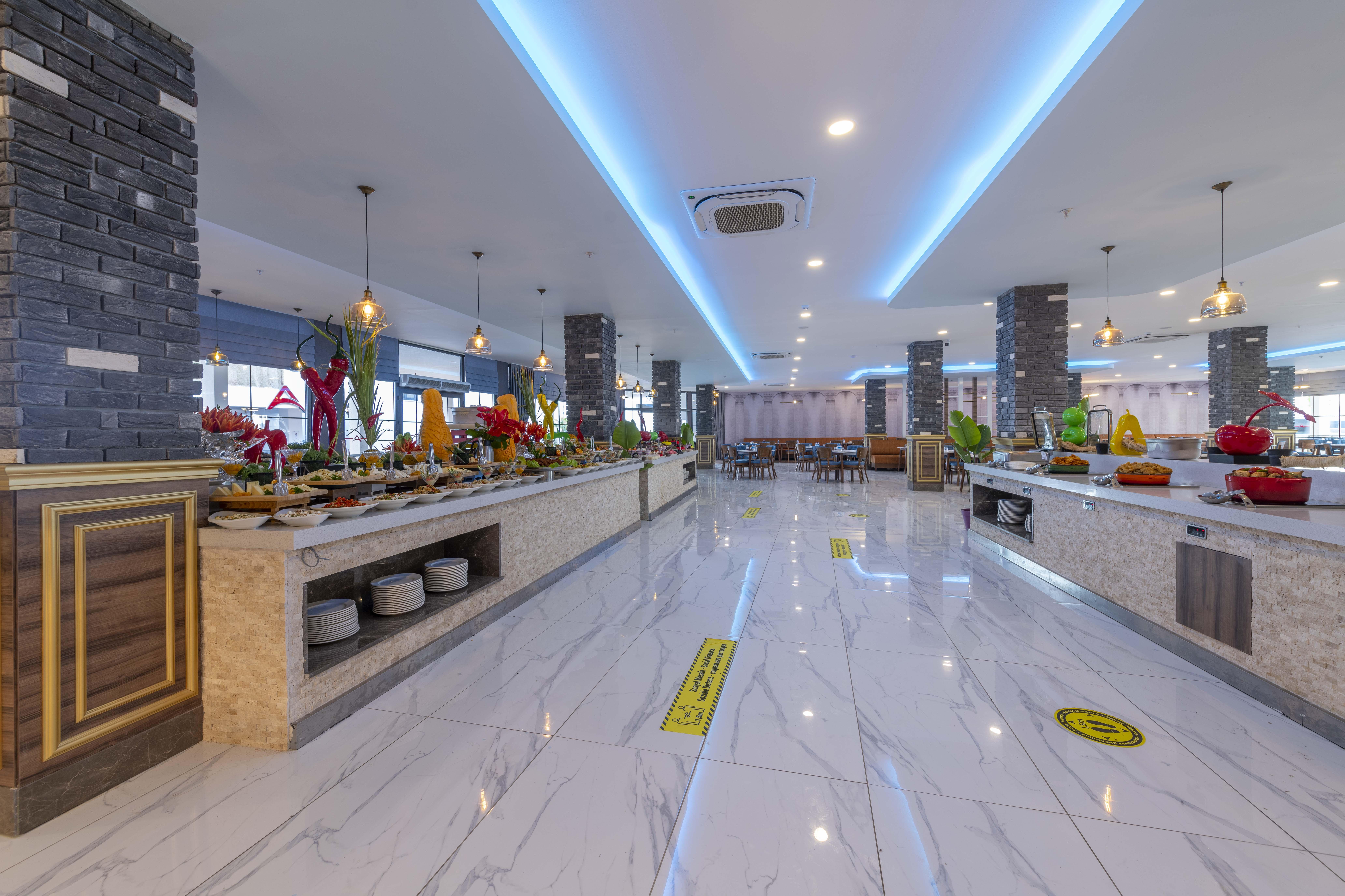 Royal Towers Lara Hotel Antalya Ngoại thất bức ảnh