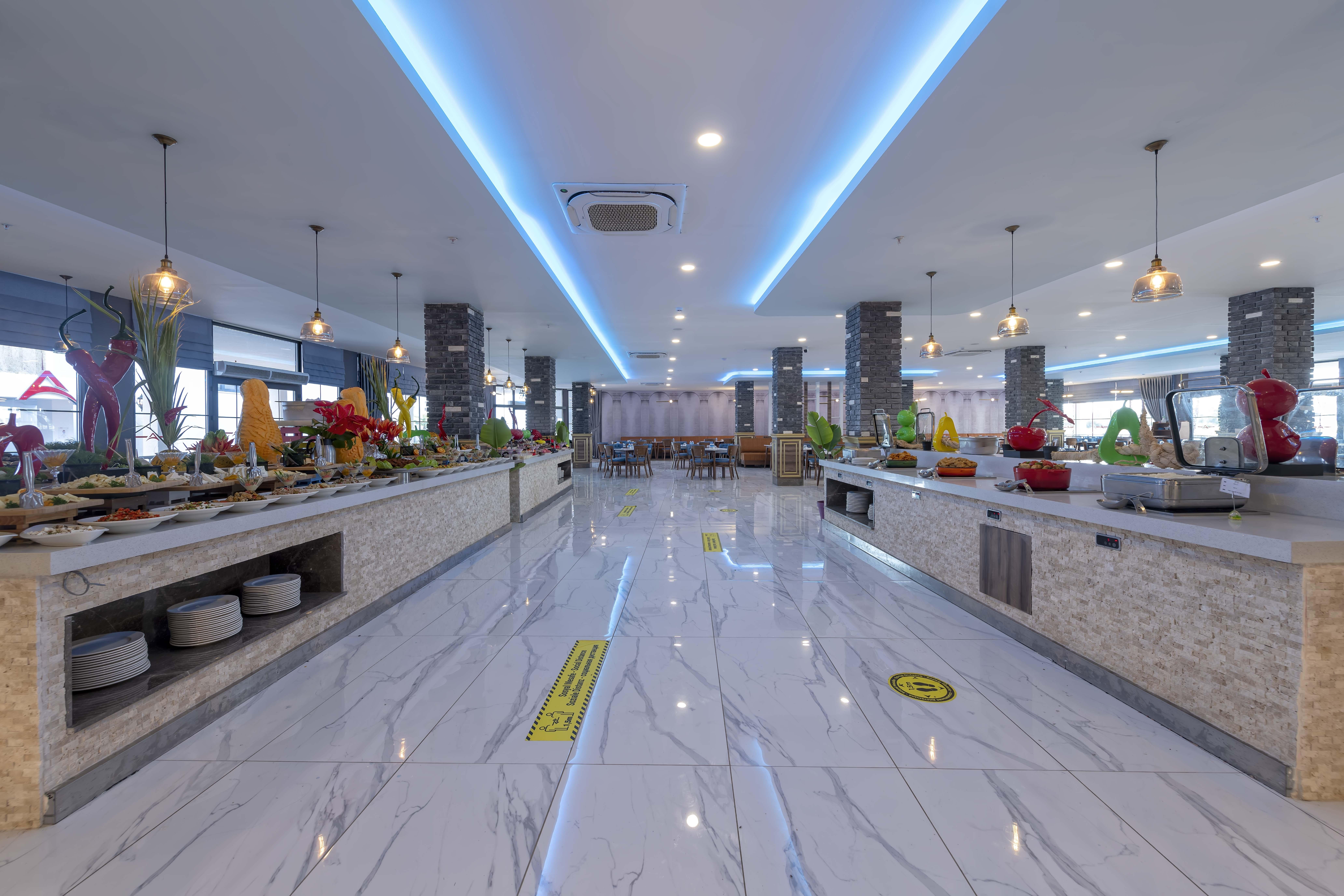 Royal Towers Lara Hotel Antalya Ngoại thất bức ảnh